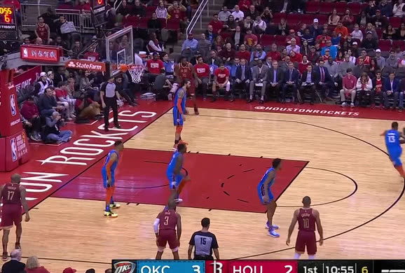 15, 蓝鹰中场核心伤退恐缺阵数周  